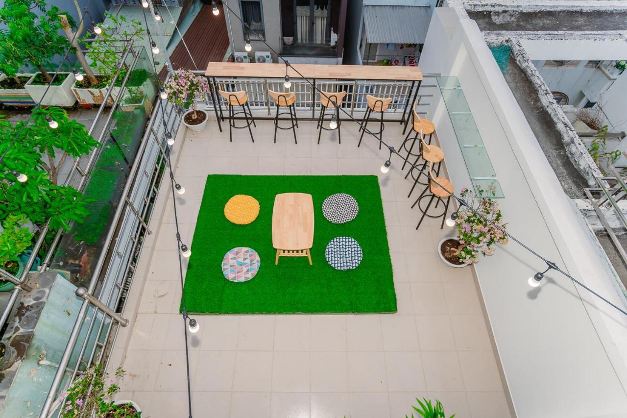 הו צ'י מין סיטי Aloha Saigon Premium Hostel By Local Travel Experts - Newly Opened, Less-Touristy Location, Spacious Rooms, Glass Shower Bathroom, Free Breakfast & Walking Tour מראה חיצוני תמונה