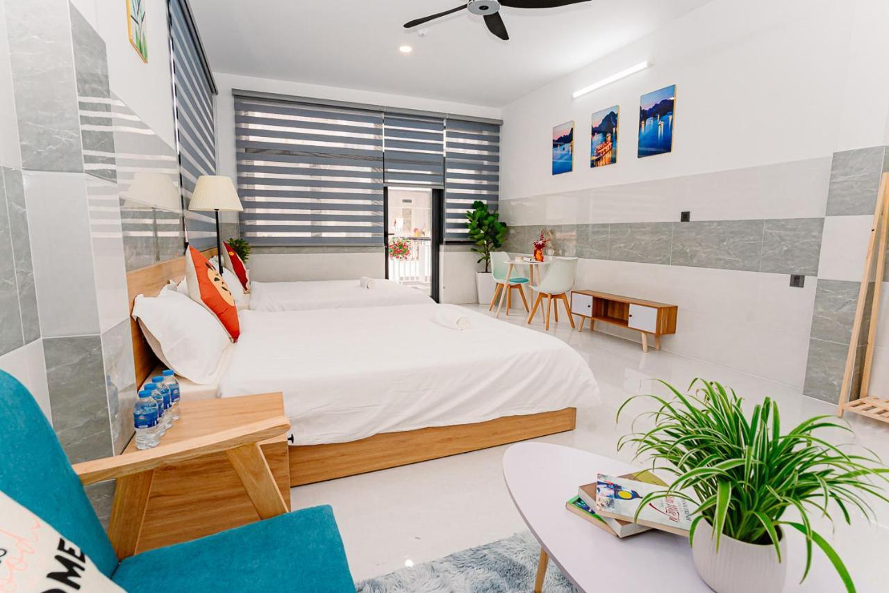 הו צ'י מין סיטי Aloha Saigon Premium Hostel By Local Travel Experts - Newly Opened, Less-Touristy Location, Spacious Rooms, Glass Shower Bathroom, Free Breakfast & Walking Tour מראה חיצוני תמונה