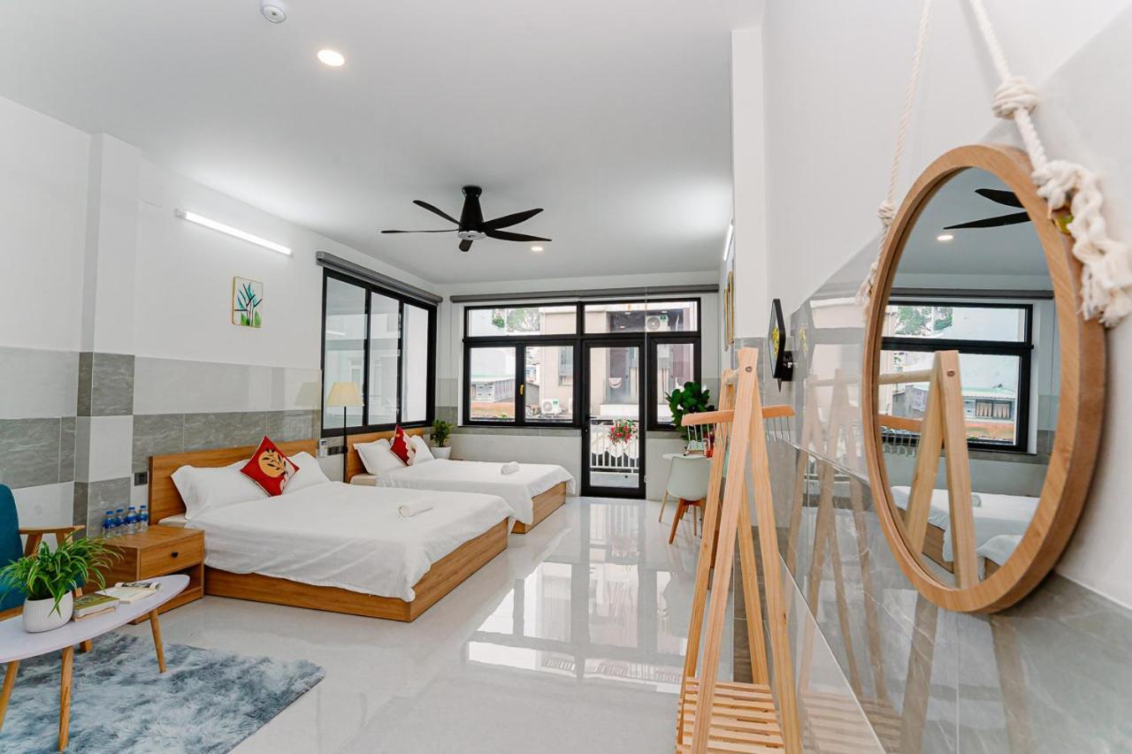 הו צ'י מין סיטי Aloha Saigon Premium Hostel By Local Travel Experts - Newly Opened, Less-Touristy Location, Spacious Rooms, Glass Shower Bathroom, Free Breakfast & Walking Tour מראה חיצוני תמונה